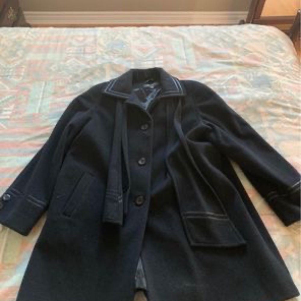 Wool coat - Picture 3 of 5